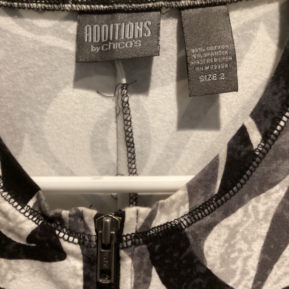 Women’s ADDITIONS by Chico’s Zip-Up Jacket - Size 2 - Picture 2 of 3